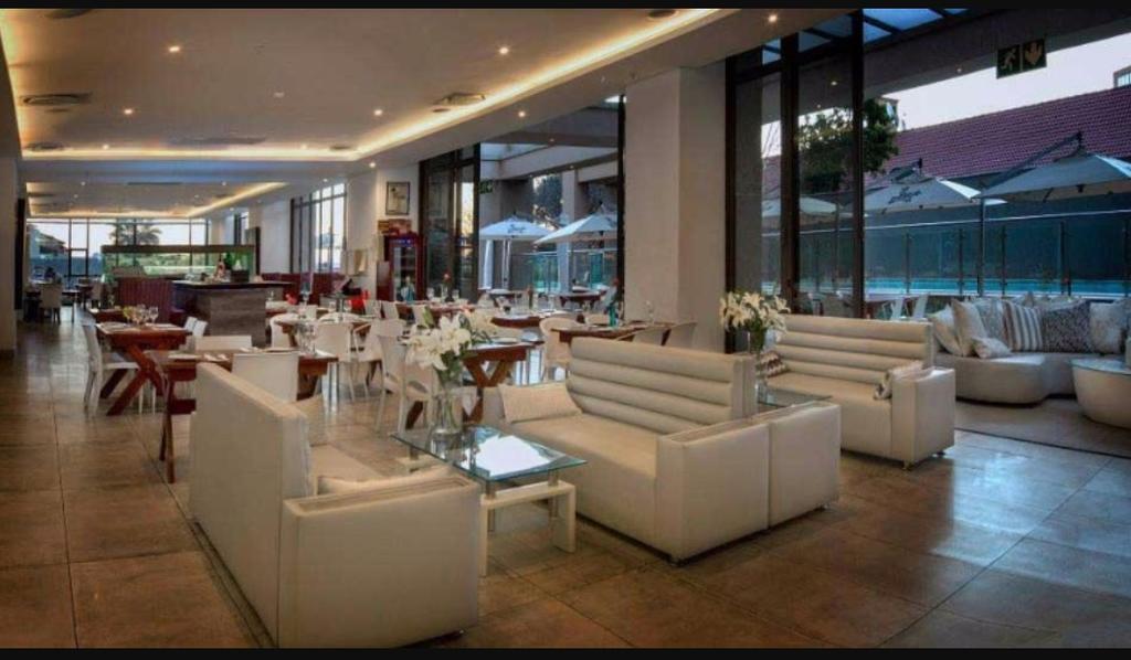 615 Sandton Skye Johannesburgo Exterior foto