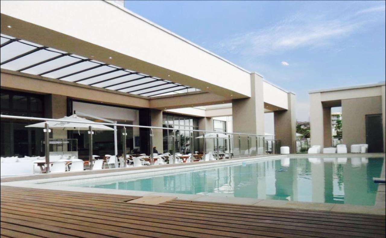 615 Sandton Skye Johannesburgo Exterior foto